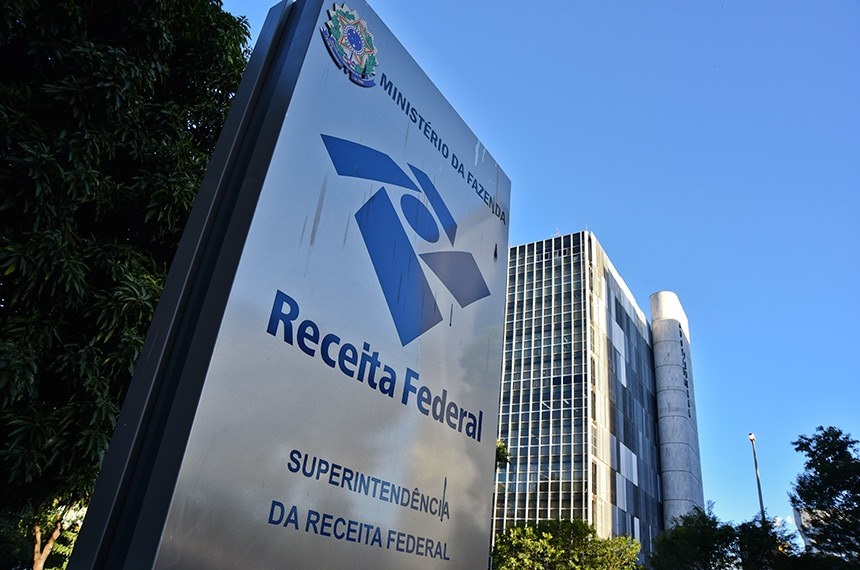 Publicada MP que aumenta faixa de isenção no Imposto de Renda