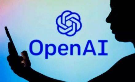 OpenAI atualiza GPT-3.5 e possibilita usuários personalizarem modelo