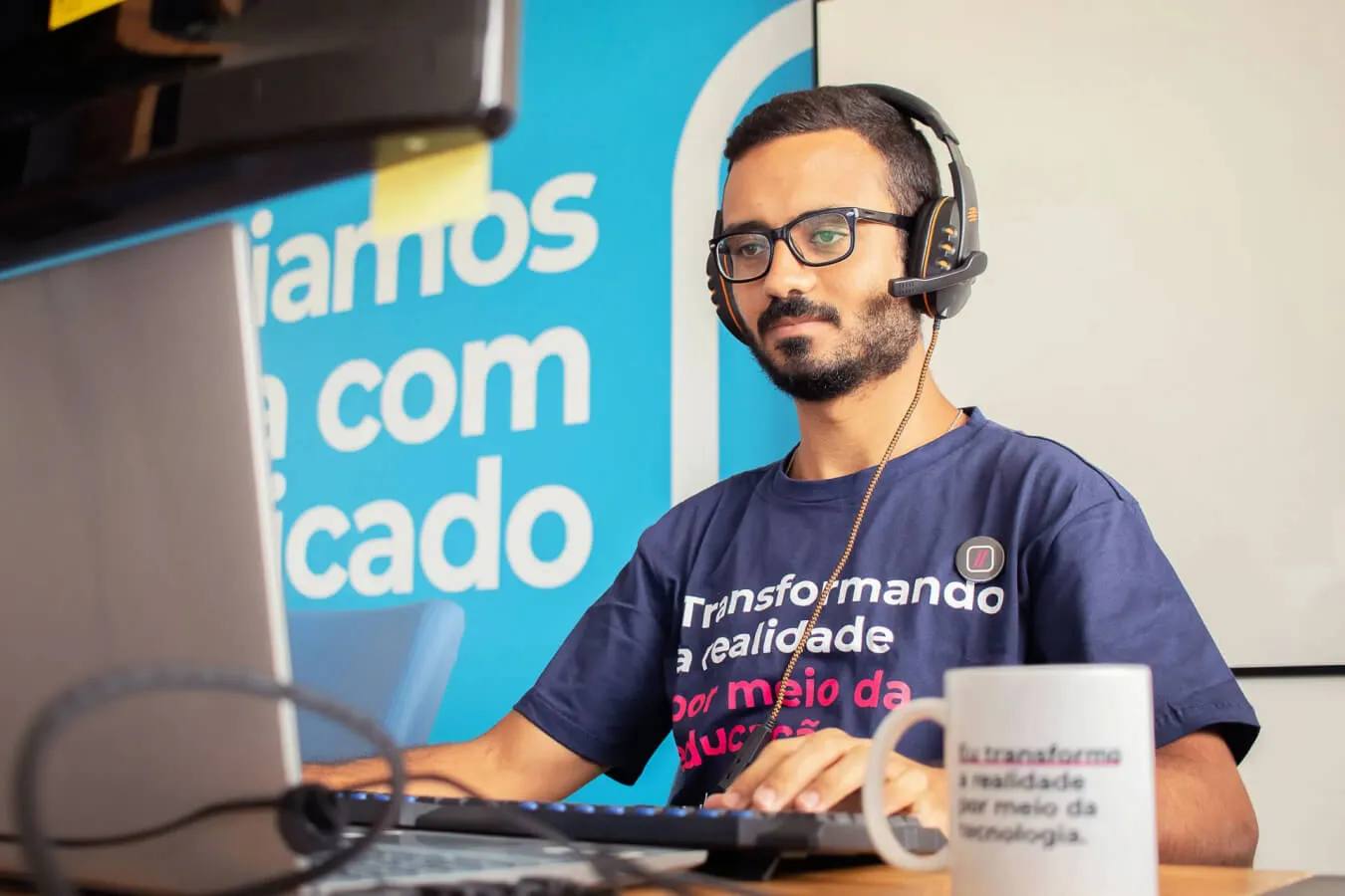 Cubos Academy lança inteligência artificial que permite alunos tirarem suas dúvidas