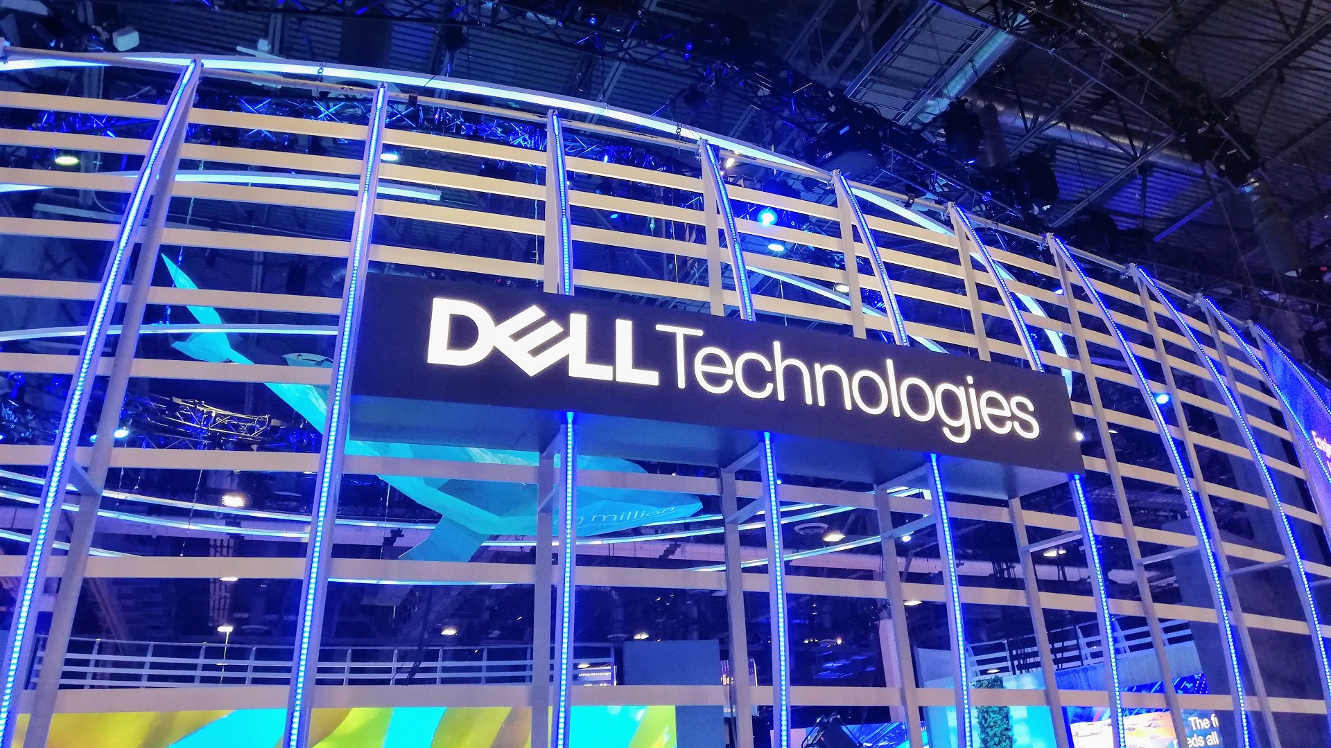 Dell aumenta previsão de receita impulsionada pela IA