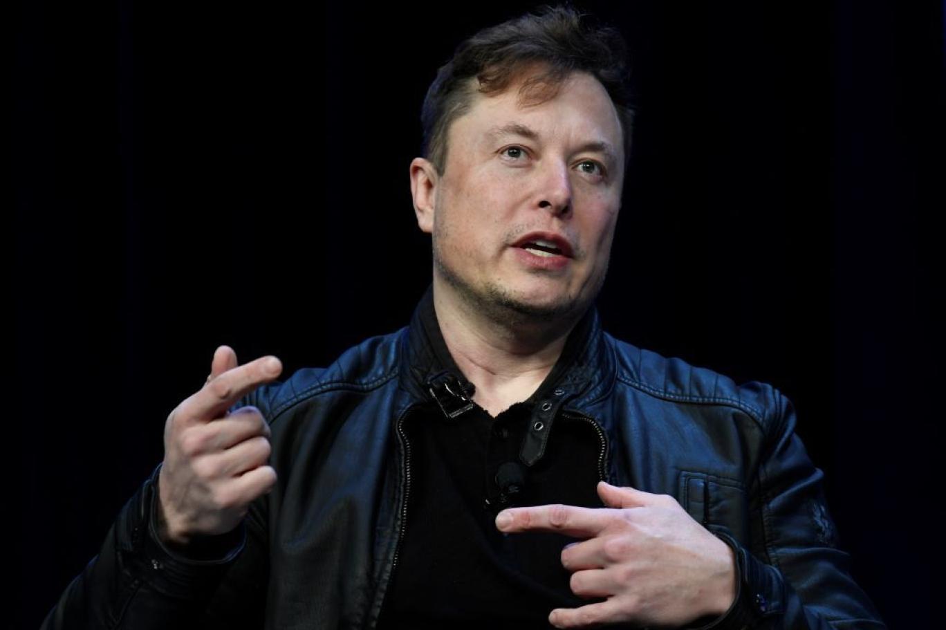 Elon Musk cogita cobrar taxa mensal para usuários do aplicativo X