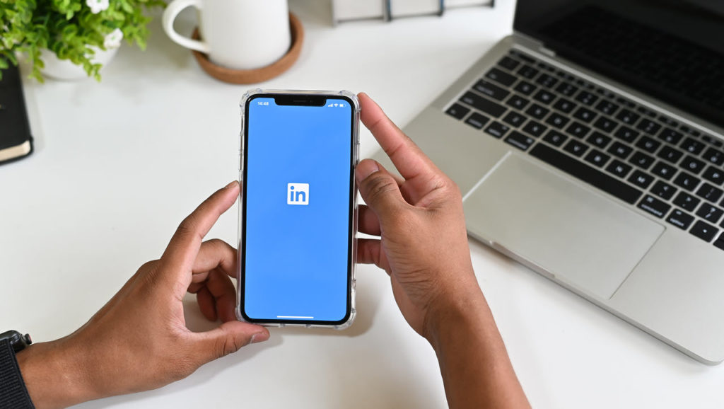 LinkedIn anuncia demissão de 668 funcionários em setores de engenharia, talentos e finanças