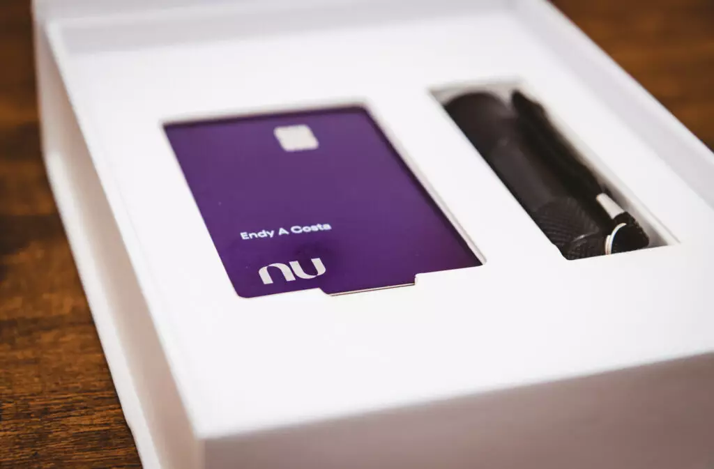 Nubank anuncia benefícios exclusivos para clientes Ultravioleta