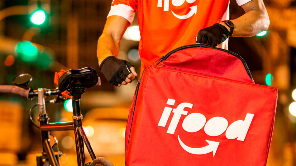 Entregadores do iFood percorreram o equivalente a 31,5 mil voltas ao redor do planeta neste ano