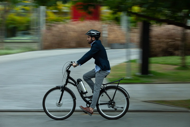 E-bikes são alternativa sustentável ao “caos” no trânsito no final de ano