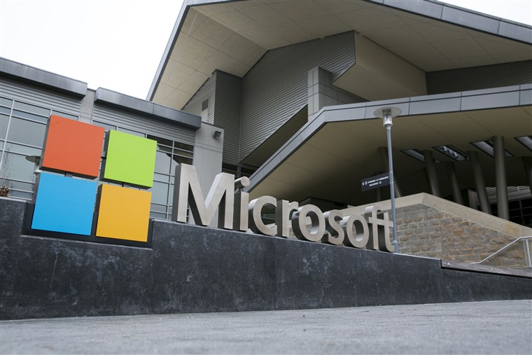 Microsoft faz nova onda de cortes e demite funcionários da divisão de games
