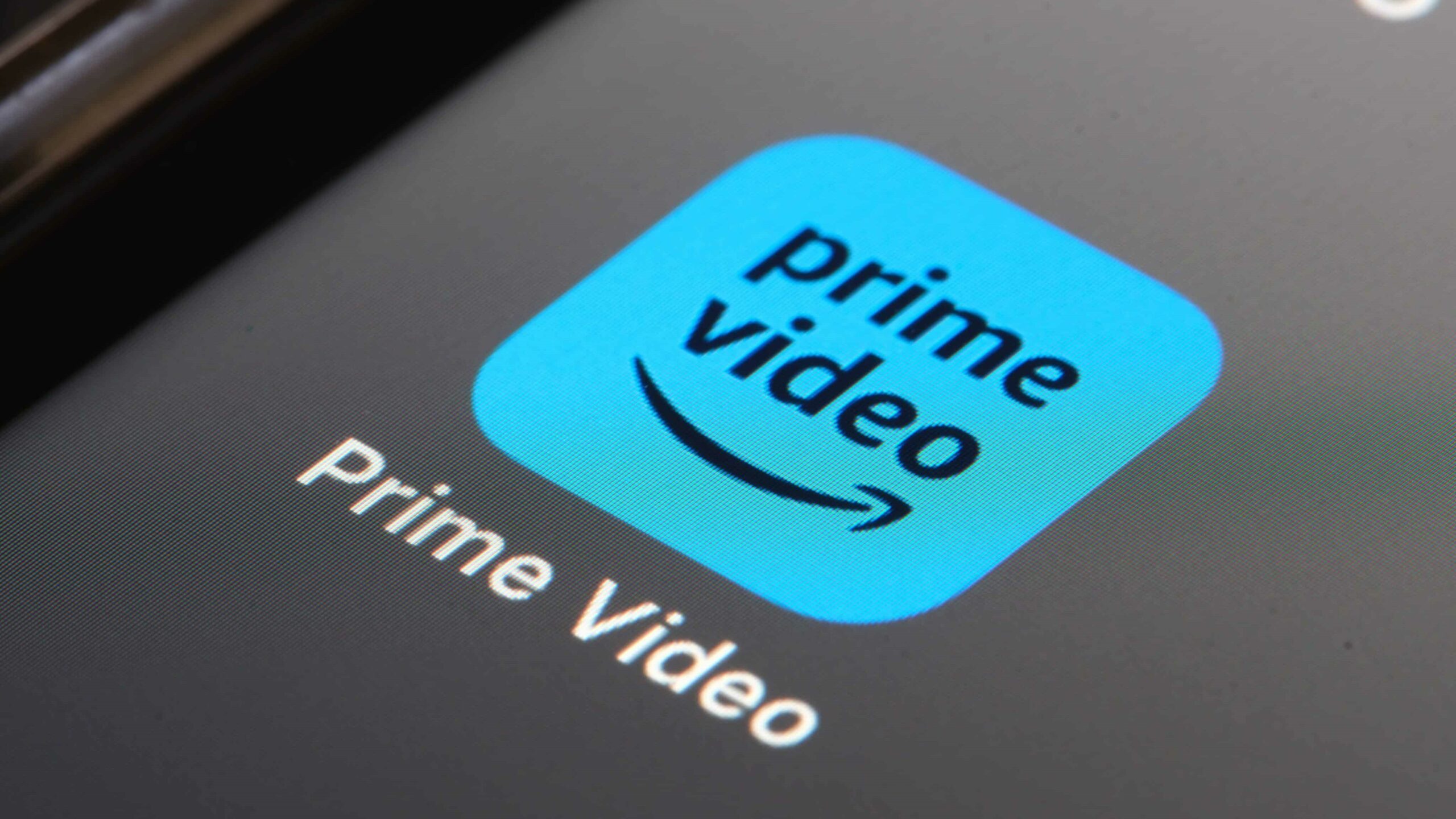 Amazon vai demitir centenas de funcionários das áreas de streaming e estúdio