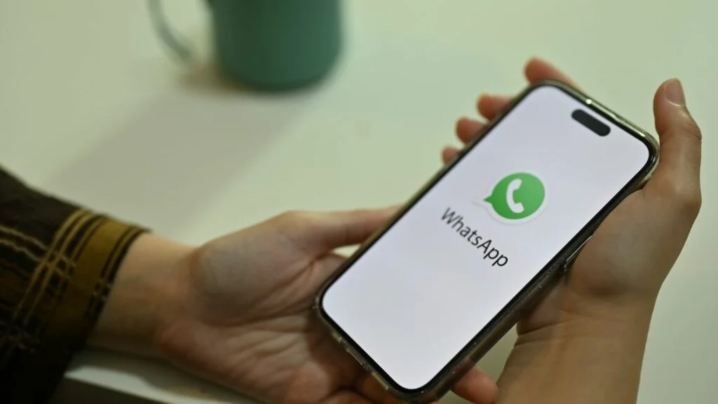 WhatsApp possibilita usuários pesquisarem conversa por data