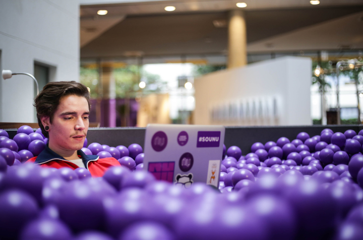 Nubank lança programa de estágio com foco em tecnologia