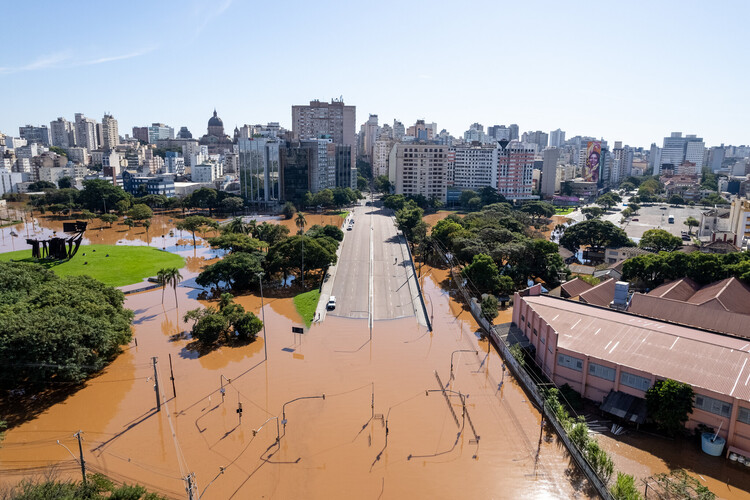 Sebrae-RS vai ajudar empreendedores afetados no RS com auxílio financeiro